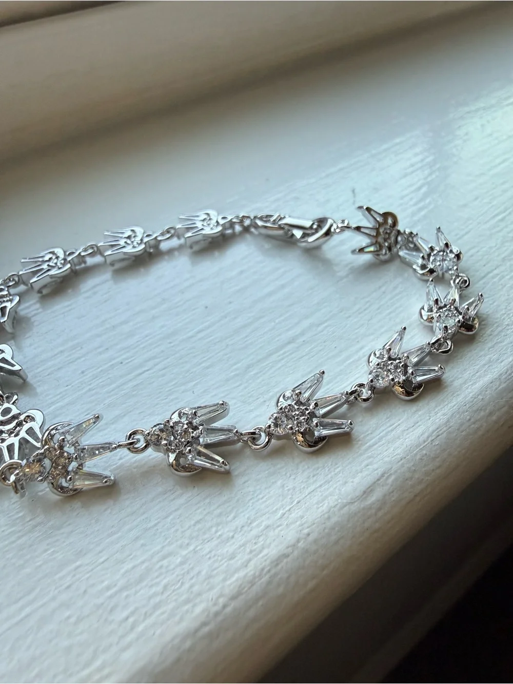 NEW! 14k white gold over brass Sparrow Link Bracelet - 7”